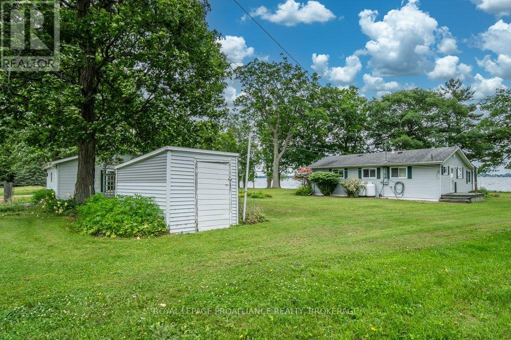27 BERRY LANE - 25