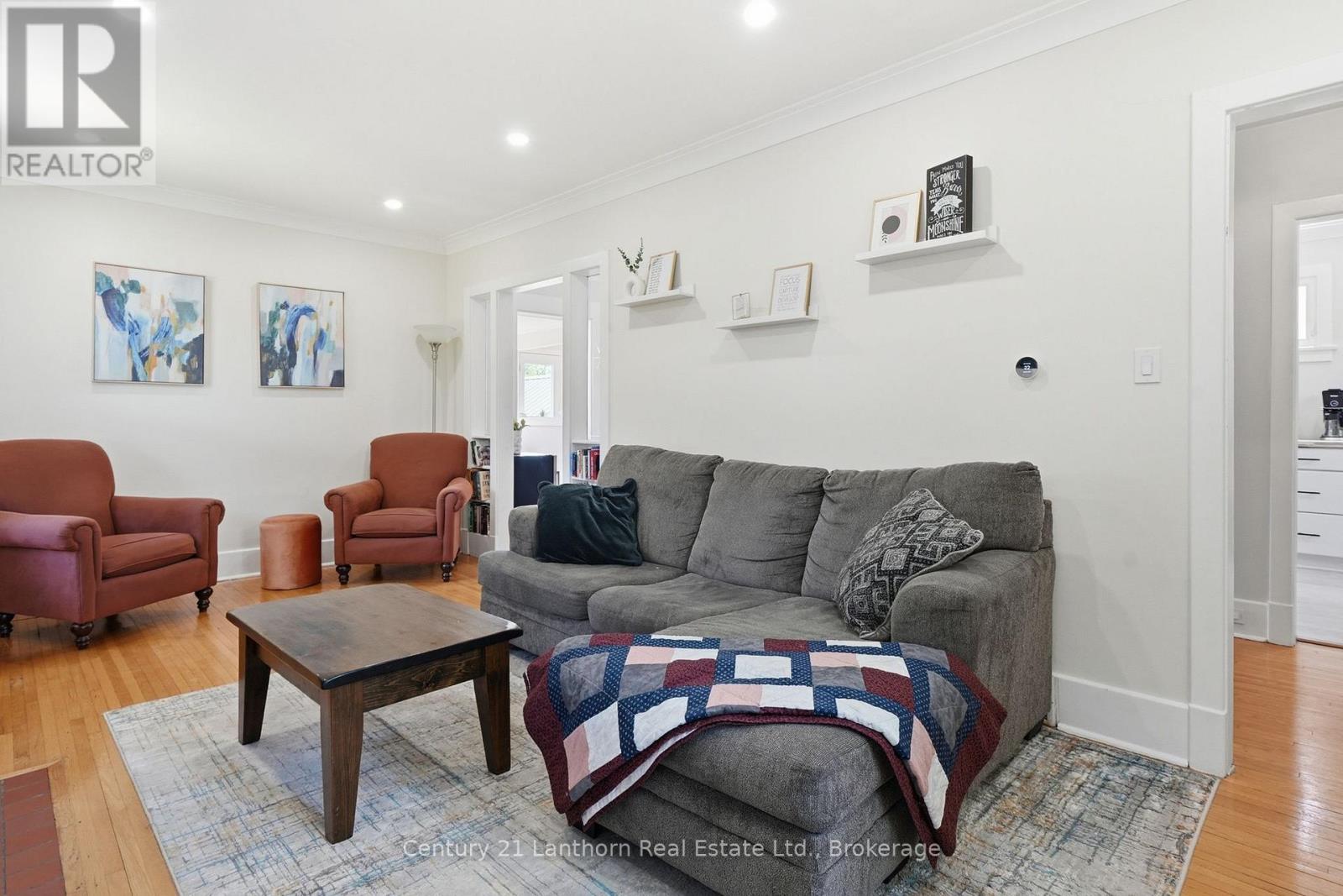 239 FOSTER AVENUE - 22