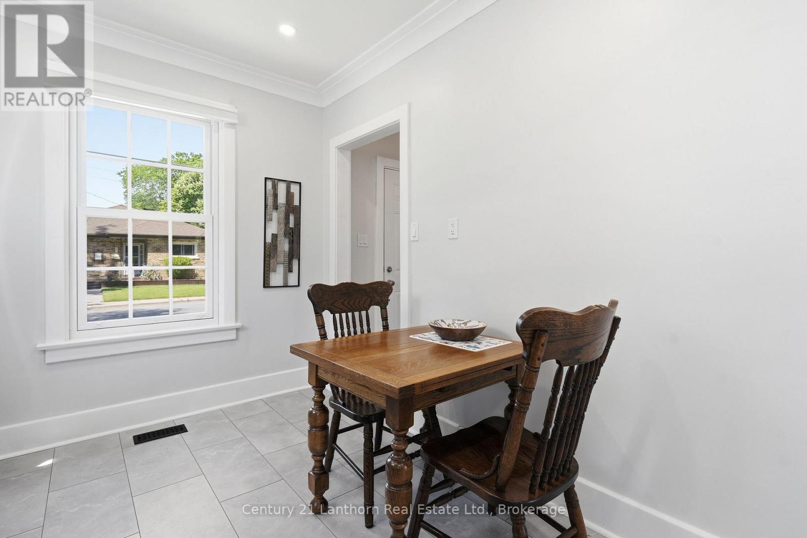 239 FOSTER AVENUE - 9