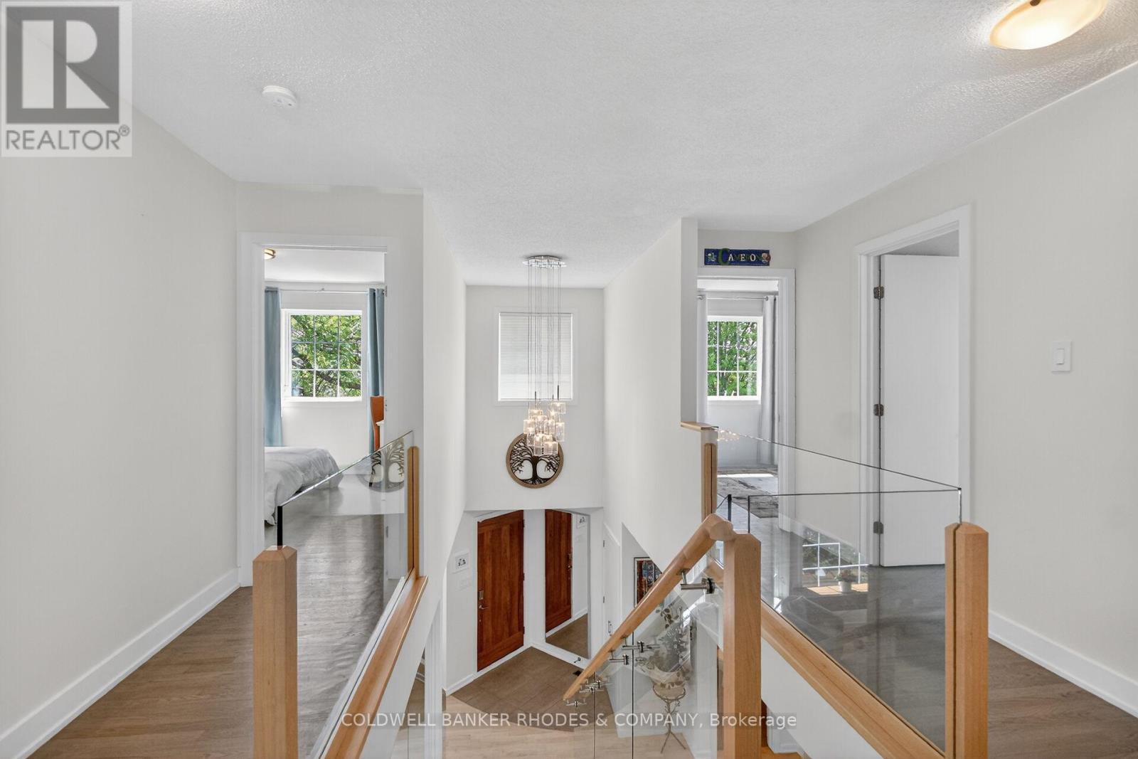 3757 MOUNTAIN MEADOWS CRESCENT - 27
