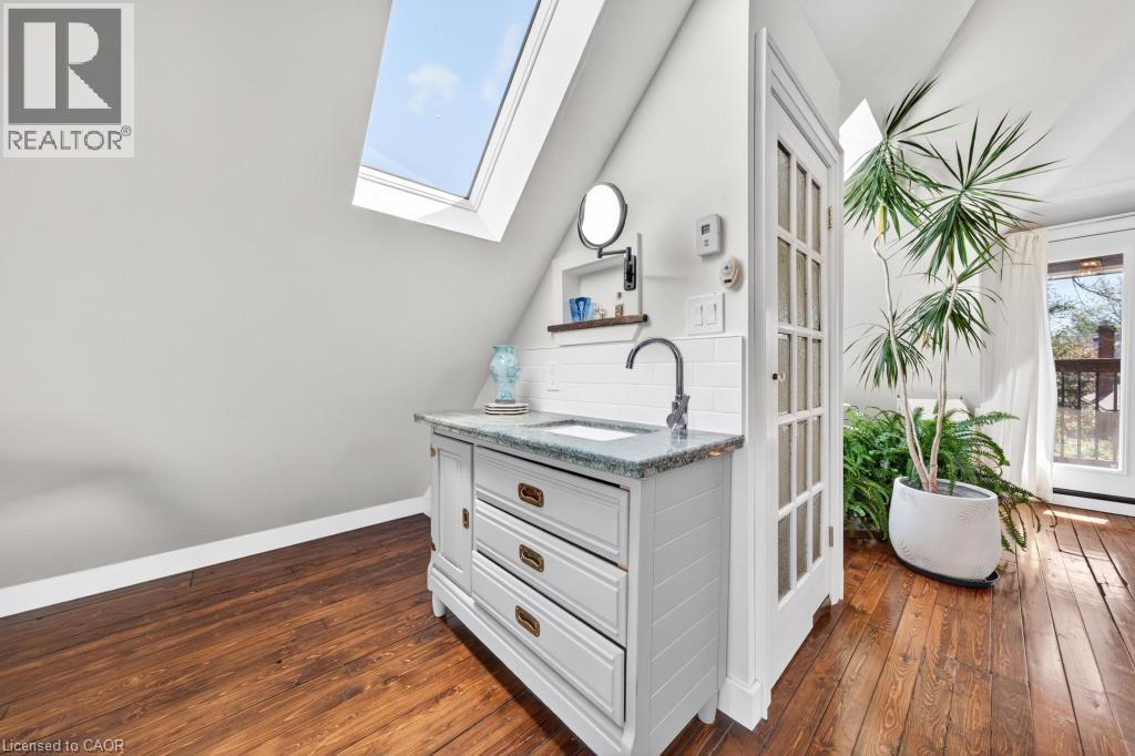 35 BURRIS Street - 37