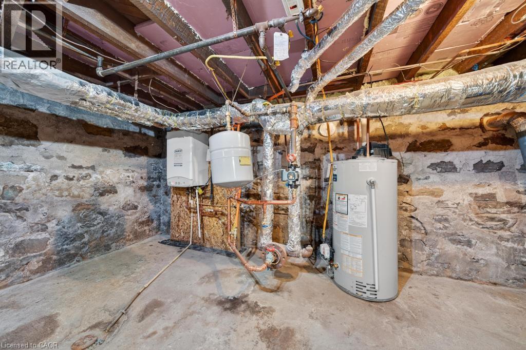 35 BURRIS Street - 44