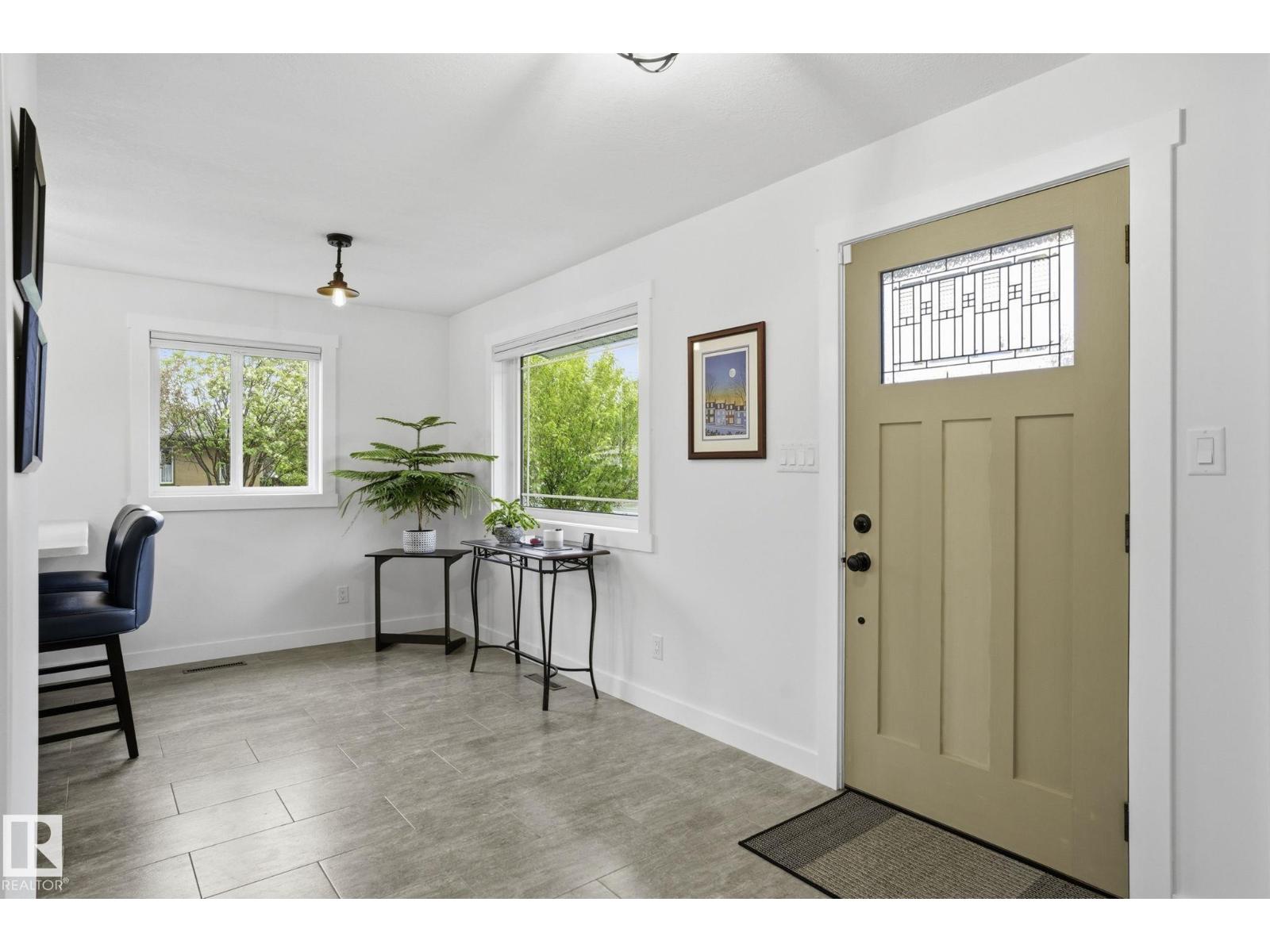 4502 53 AV — photo 12