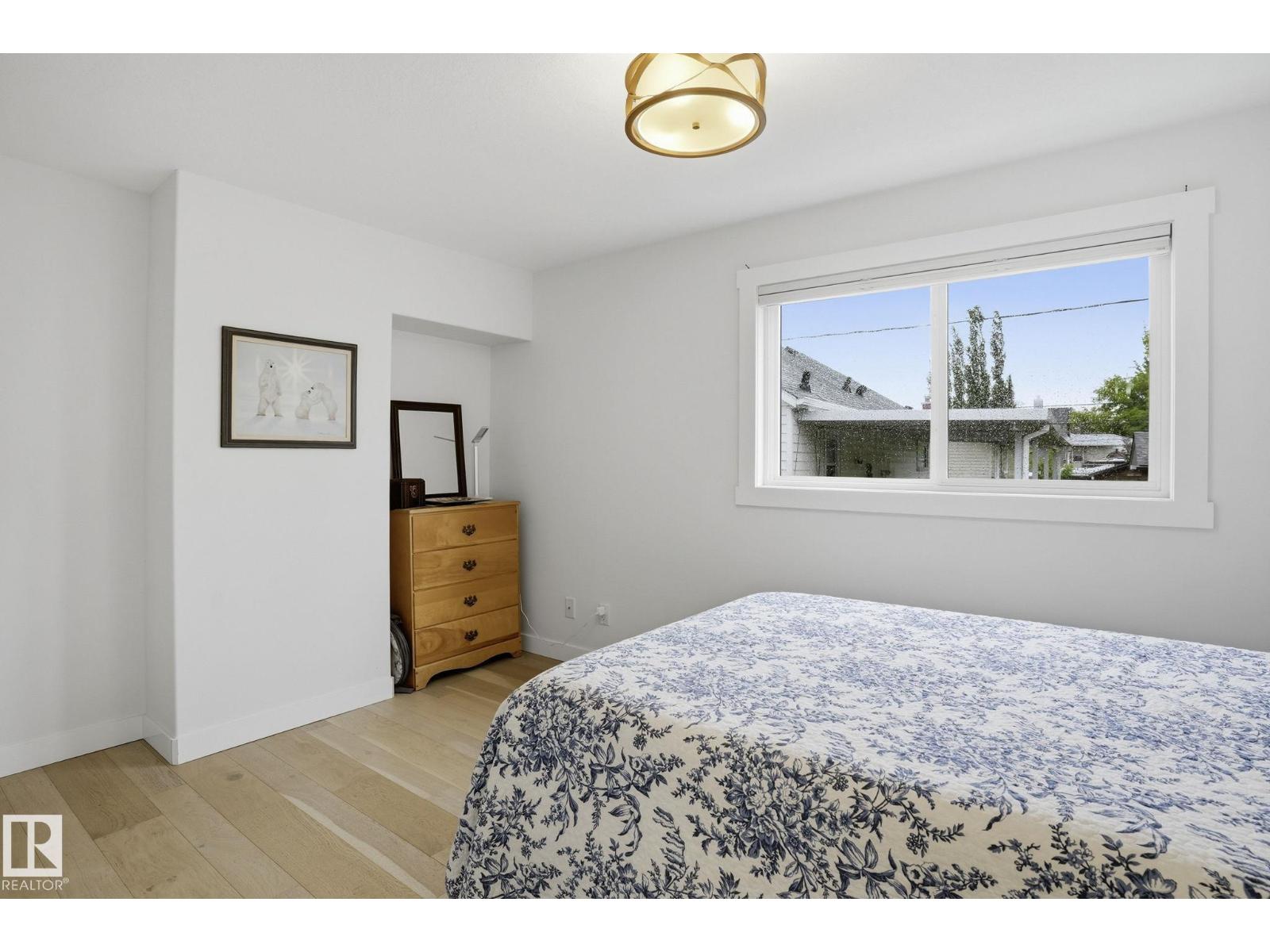4502 53 AV — photo 16