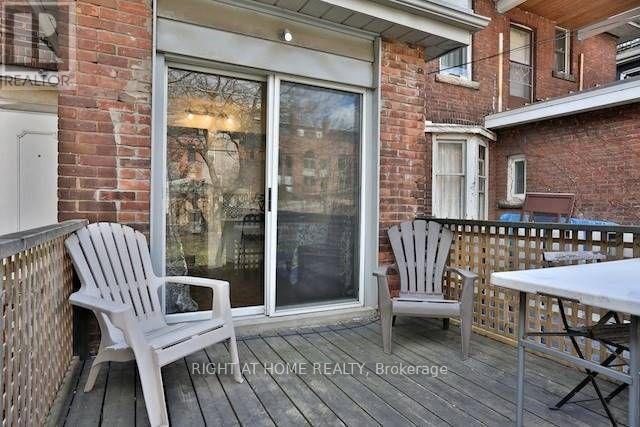 34 MACPHERSON AVENUE - 11