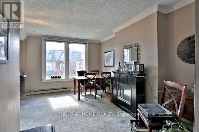 34 MACPHERSON AVENUE - 12