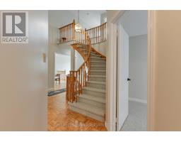 4 Leeward Drive, Brampton, ON L6S5V6 Photo 17