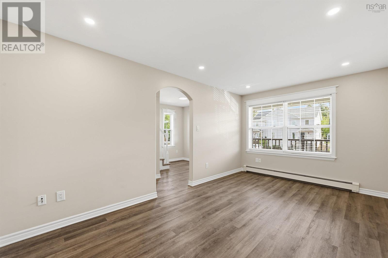 Property 18 of 50 of 46 Batten Crescent