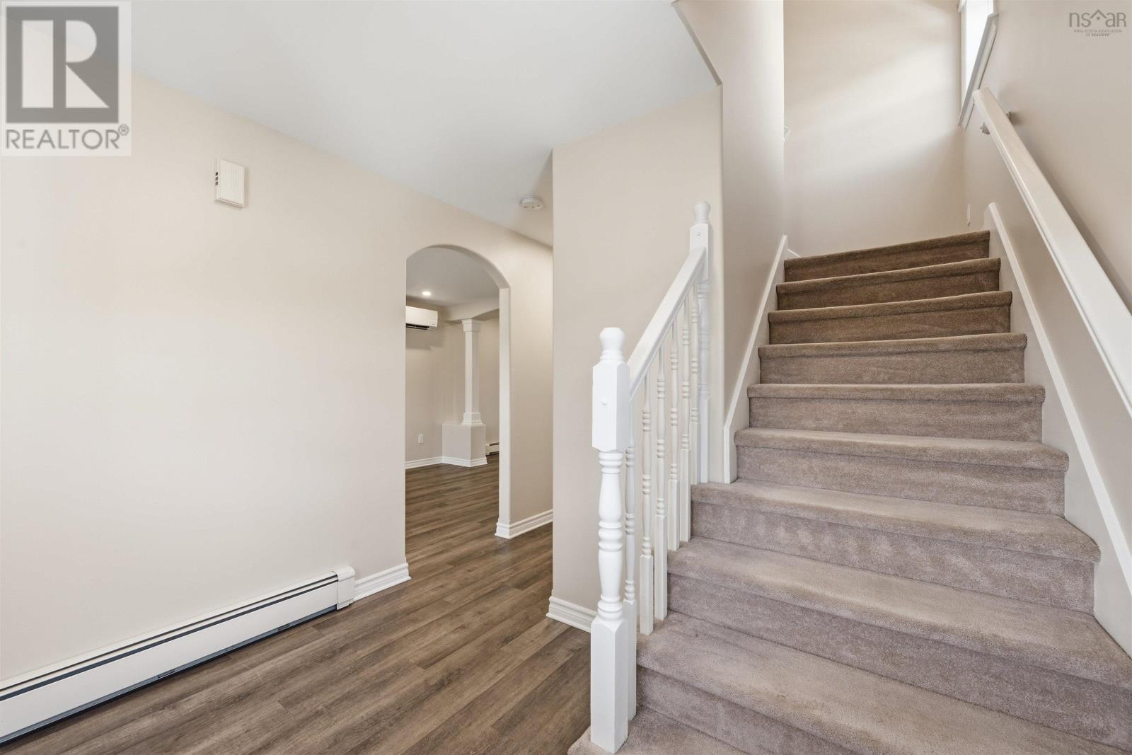 Property 10 of 50 of 46 Batten Crescent