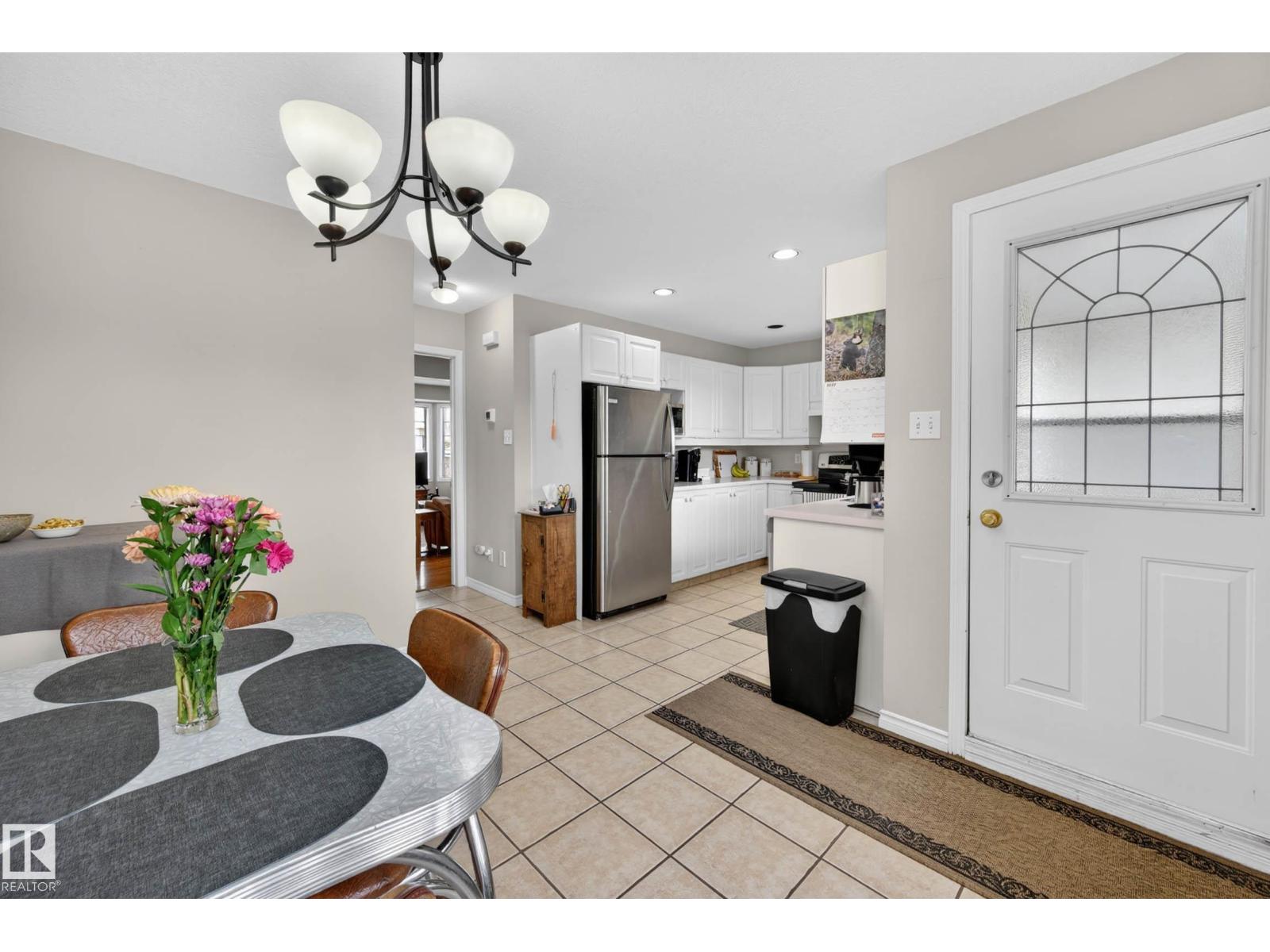 #16 9703 174 ST NW - 11