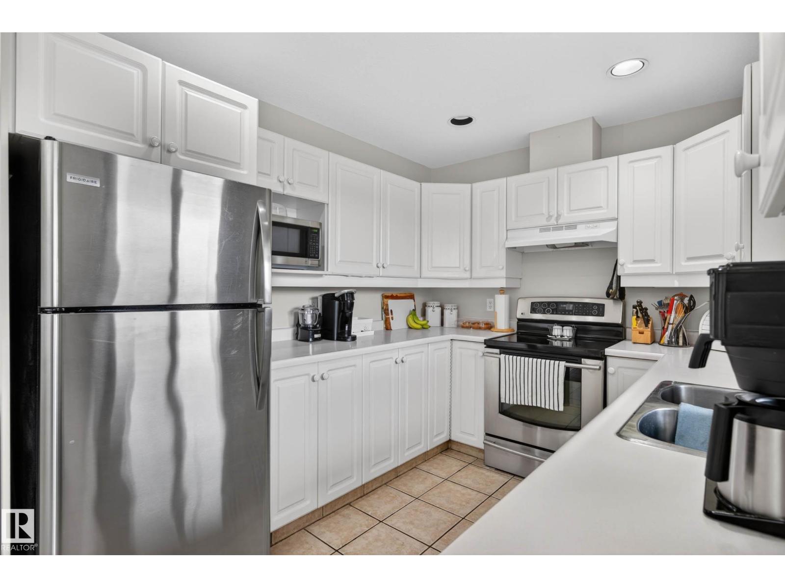 #16 9703 174 ST NW - 14