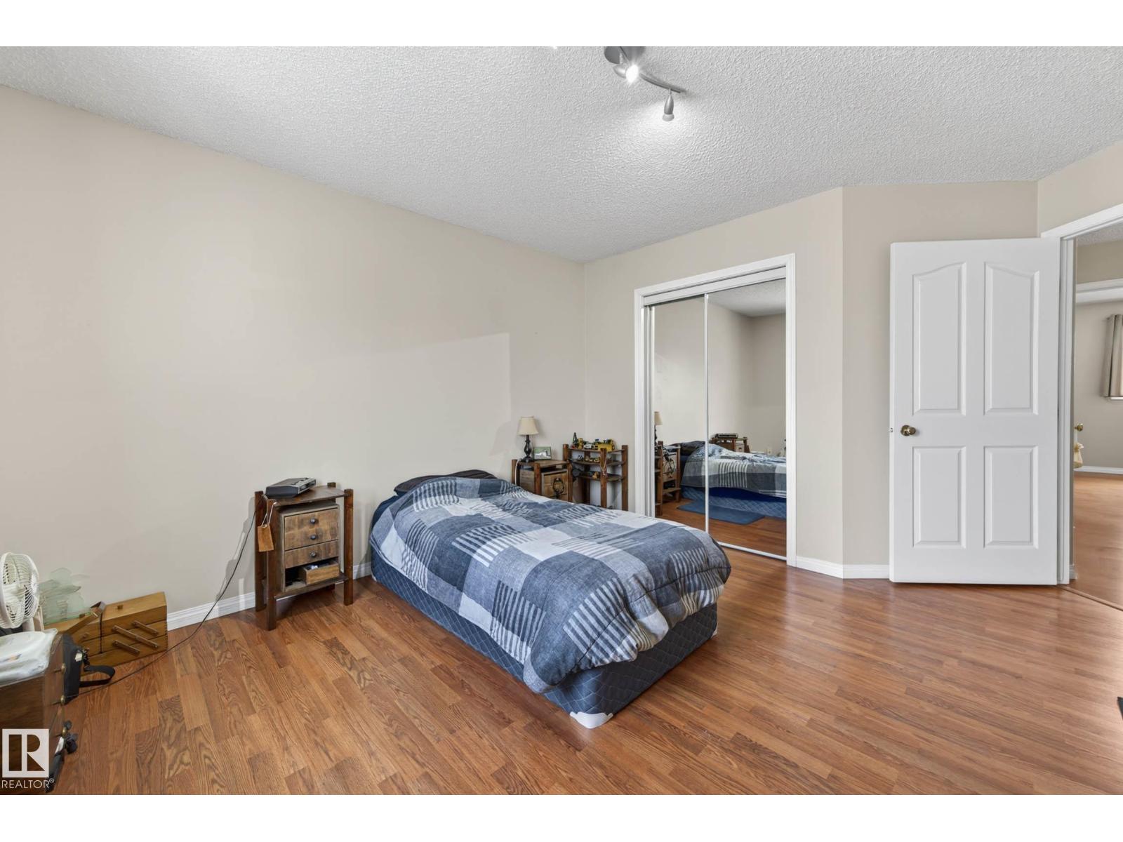 #16 9703 174 ST NW - 25