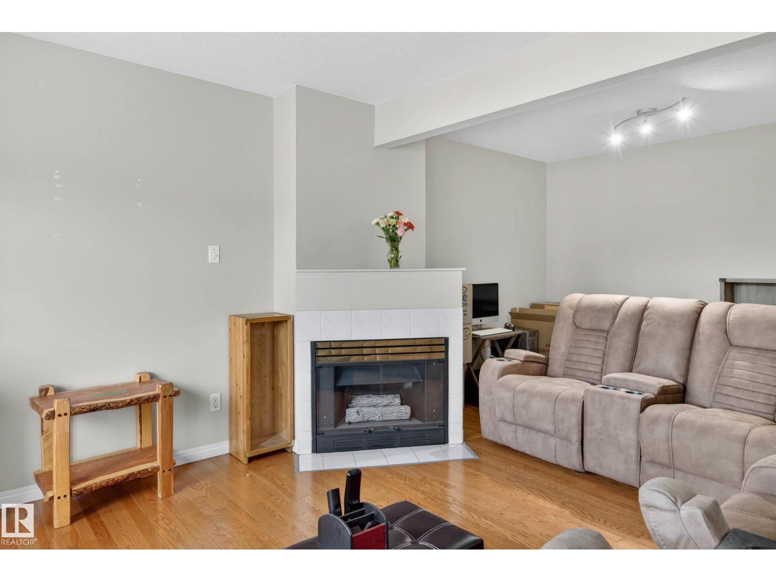 #16 9703 174 ST NW - 7