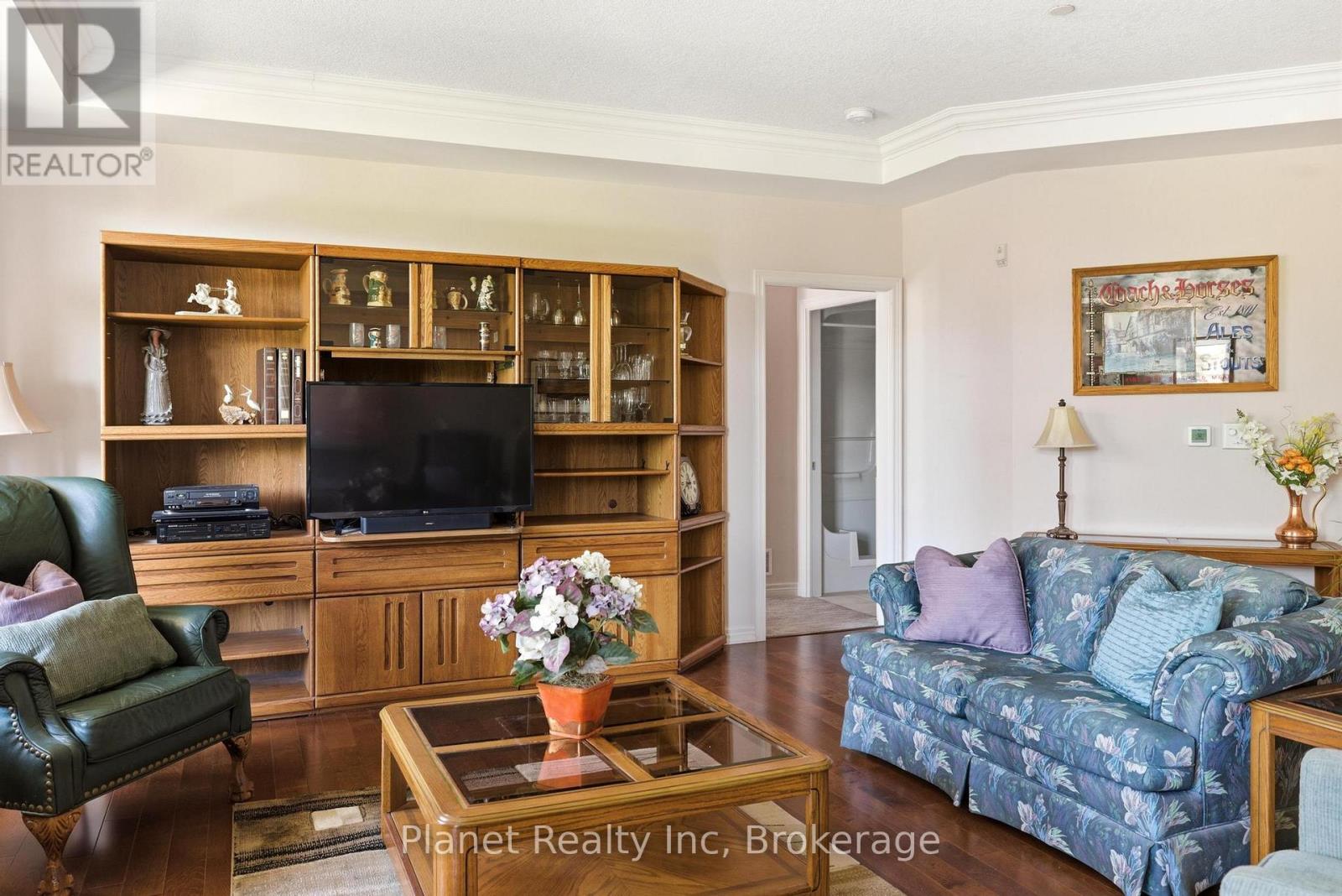 #D301 71 BAYBERRY DRIVE - 14