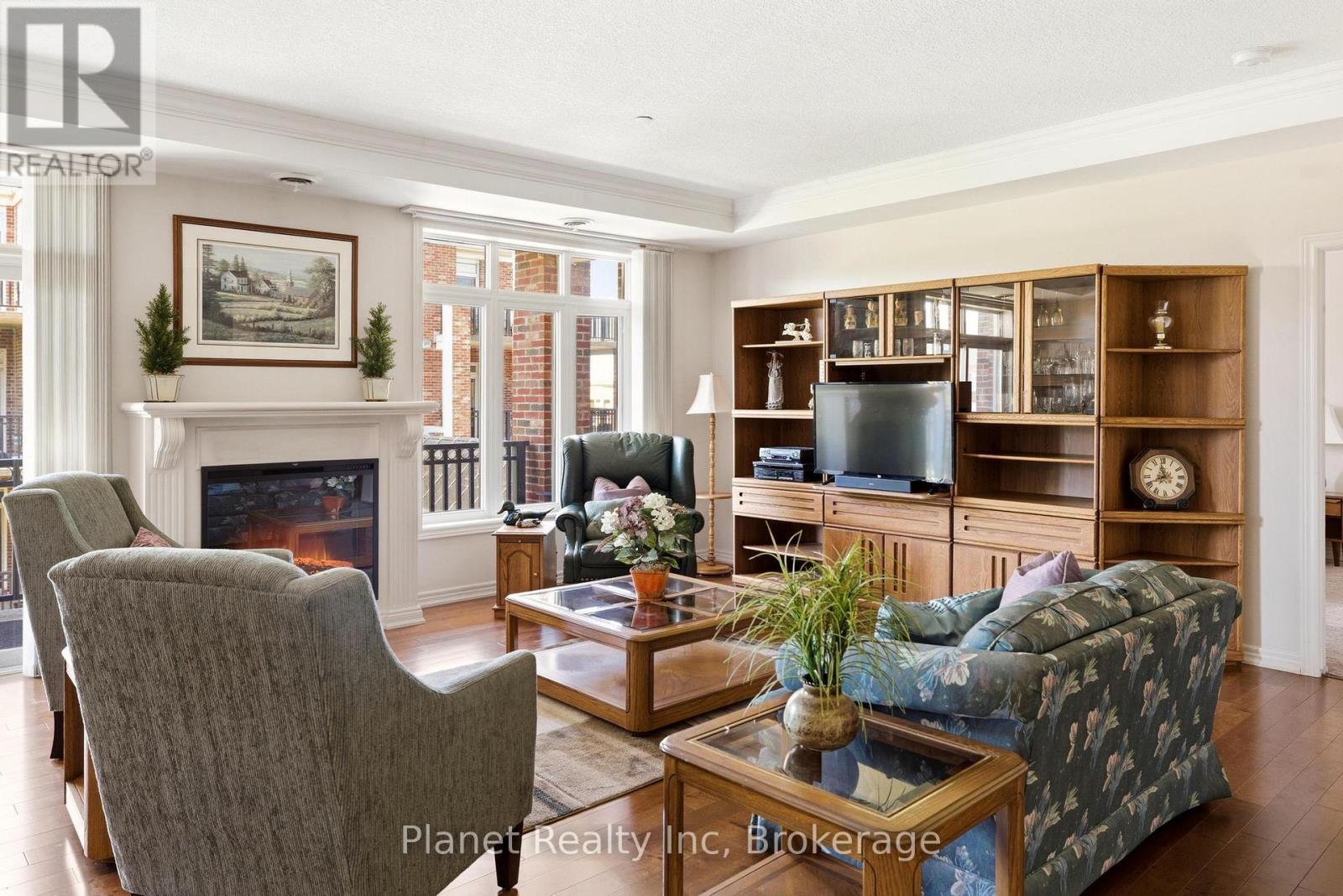 #D301 71 BAYBERRY DRIVE - 12