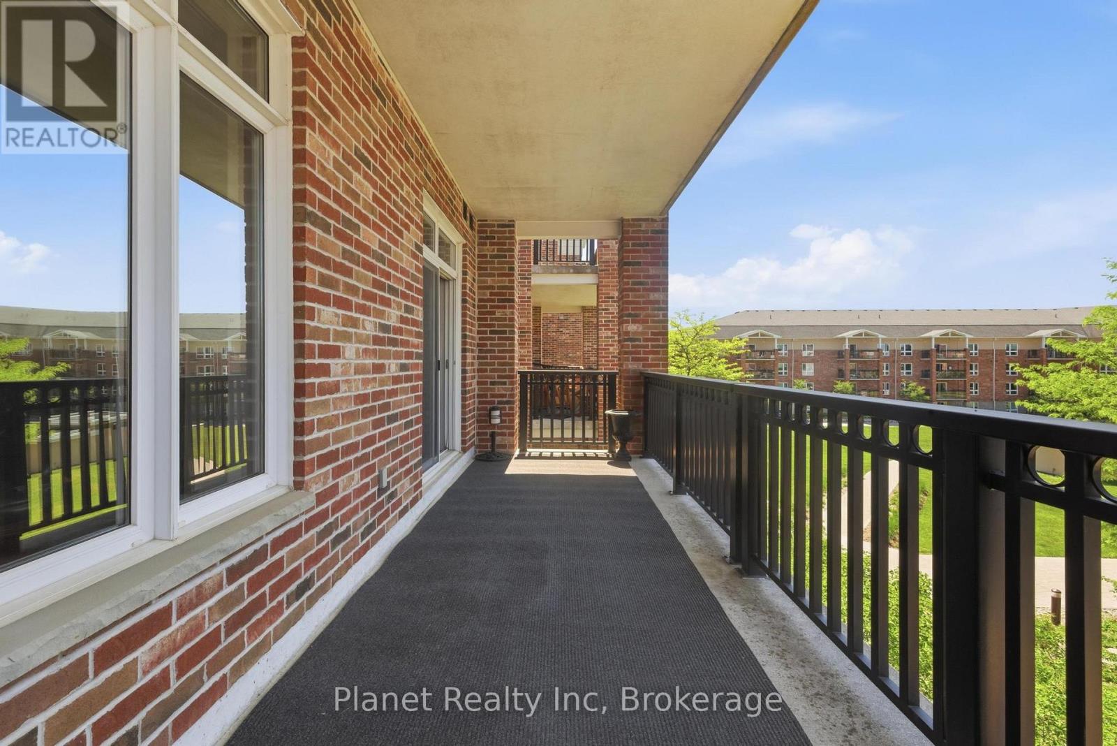 #D301 71 BAYBERRY DRIVE - 25
