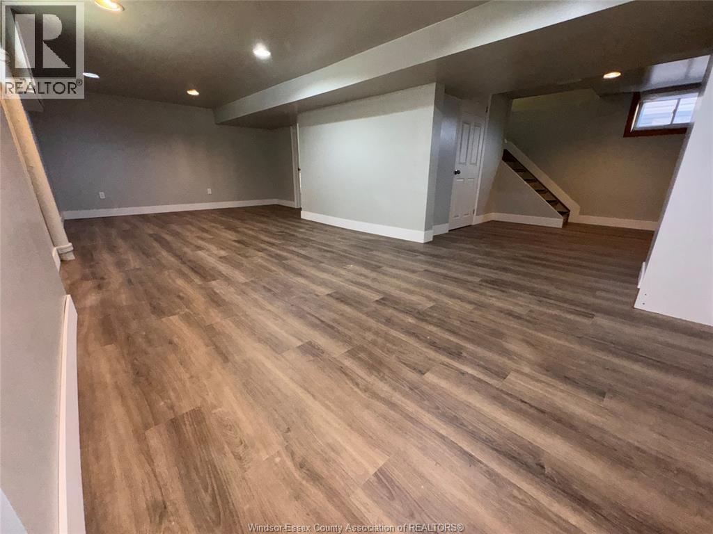 1511 HALL - 35
