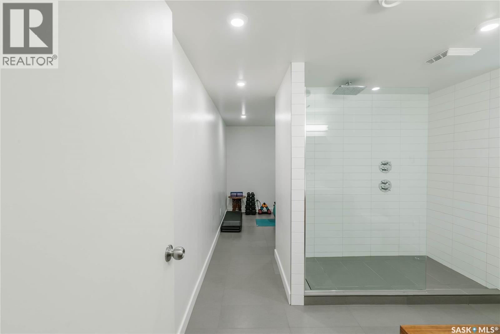 414 Lake CRESCENT — photo 31