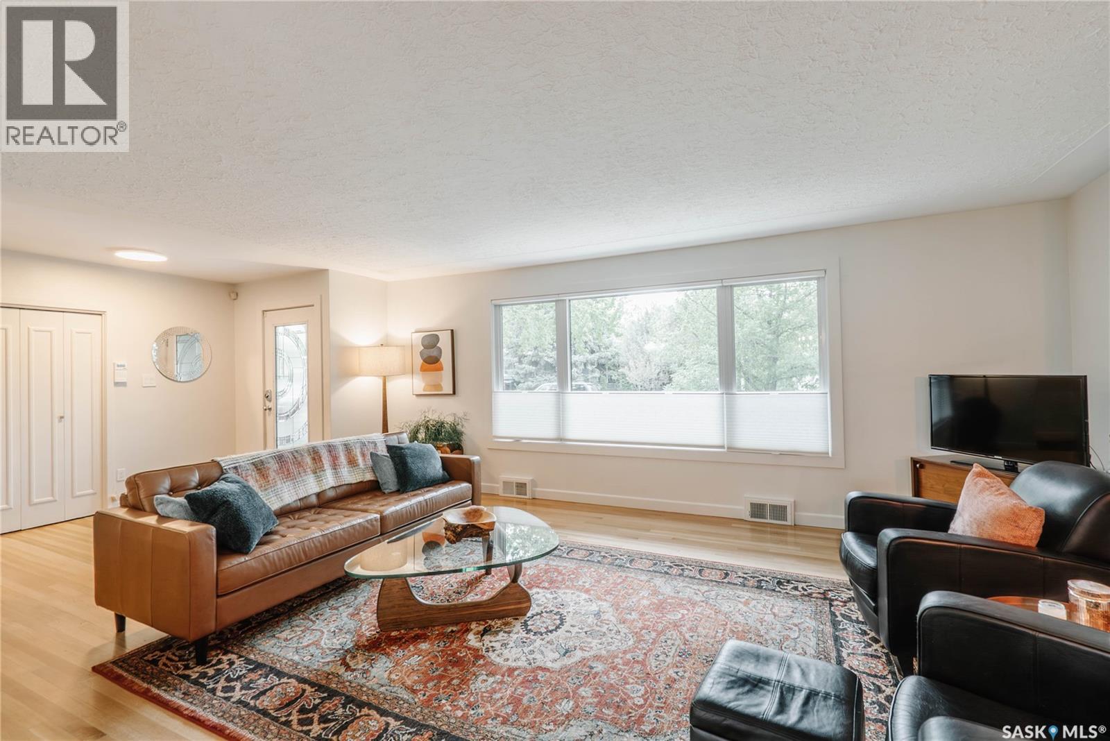 414 Lake CRESCENT — photo 8