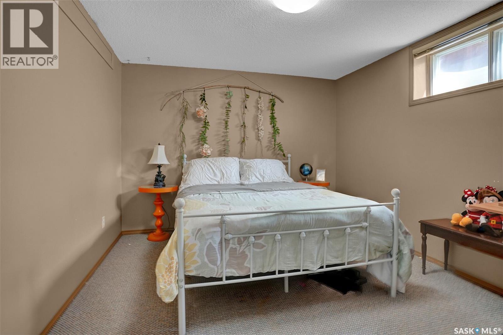3403 Edinburgh DRIVE - 39
