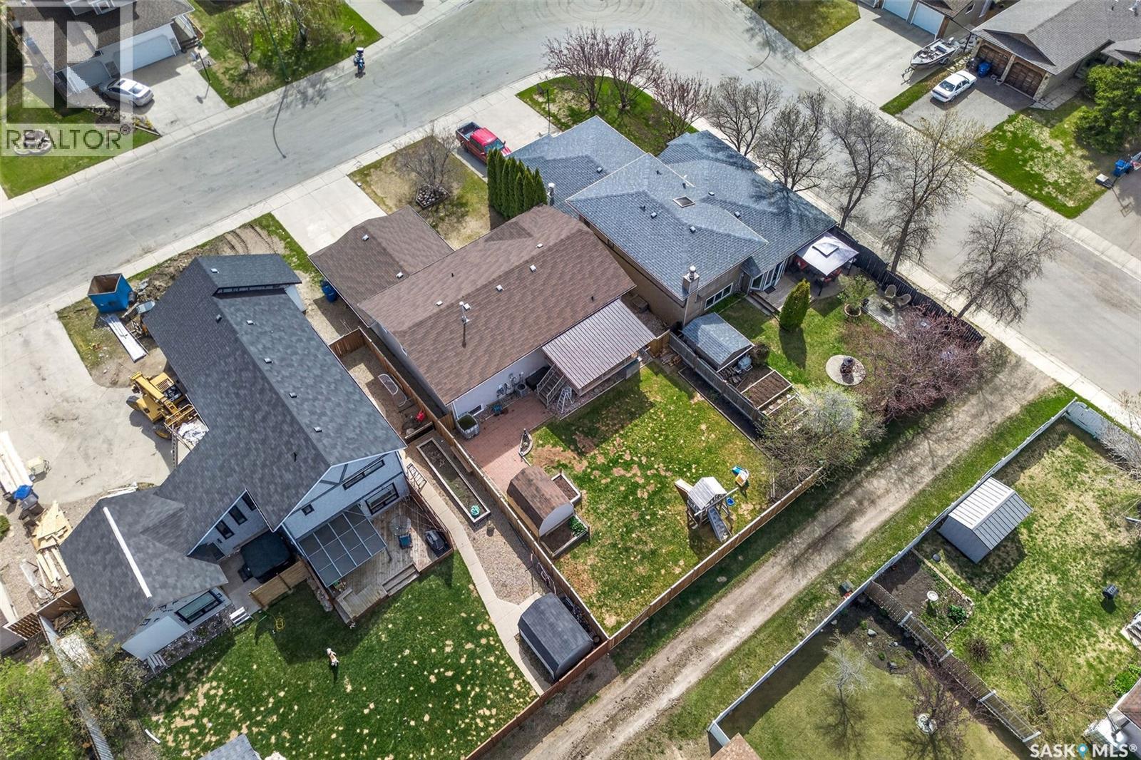 13 Dust CRESCENT - 62