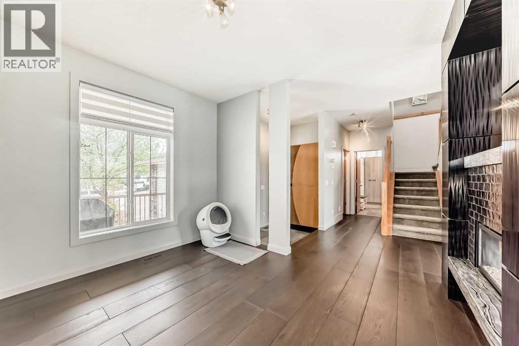 11 Cresthaven Bay SW - Image 3