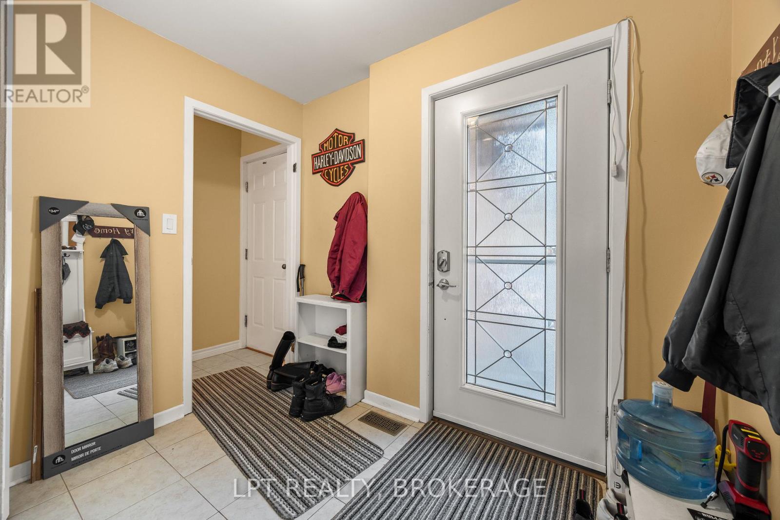 31 ACORN LANE - 12