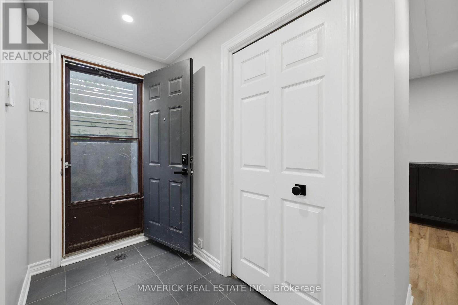 56 HAWTHORNE ROAD - 27