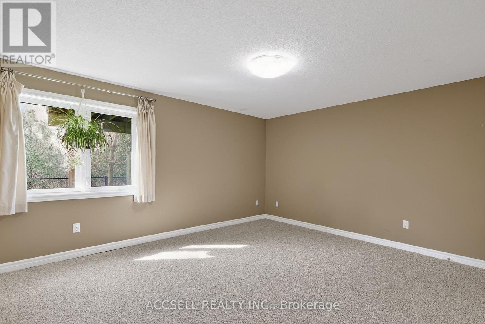 #51 765 KILLARNEY ROAD - 33