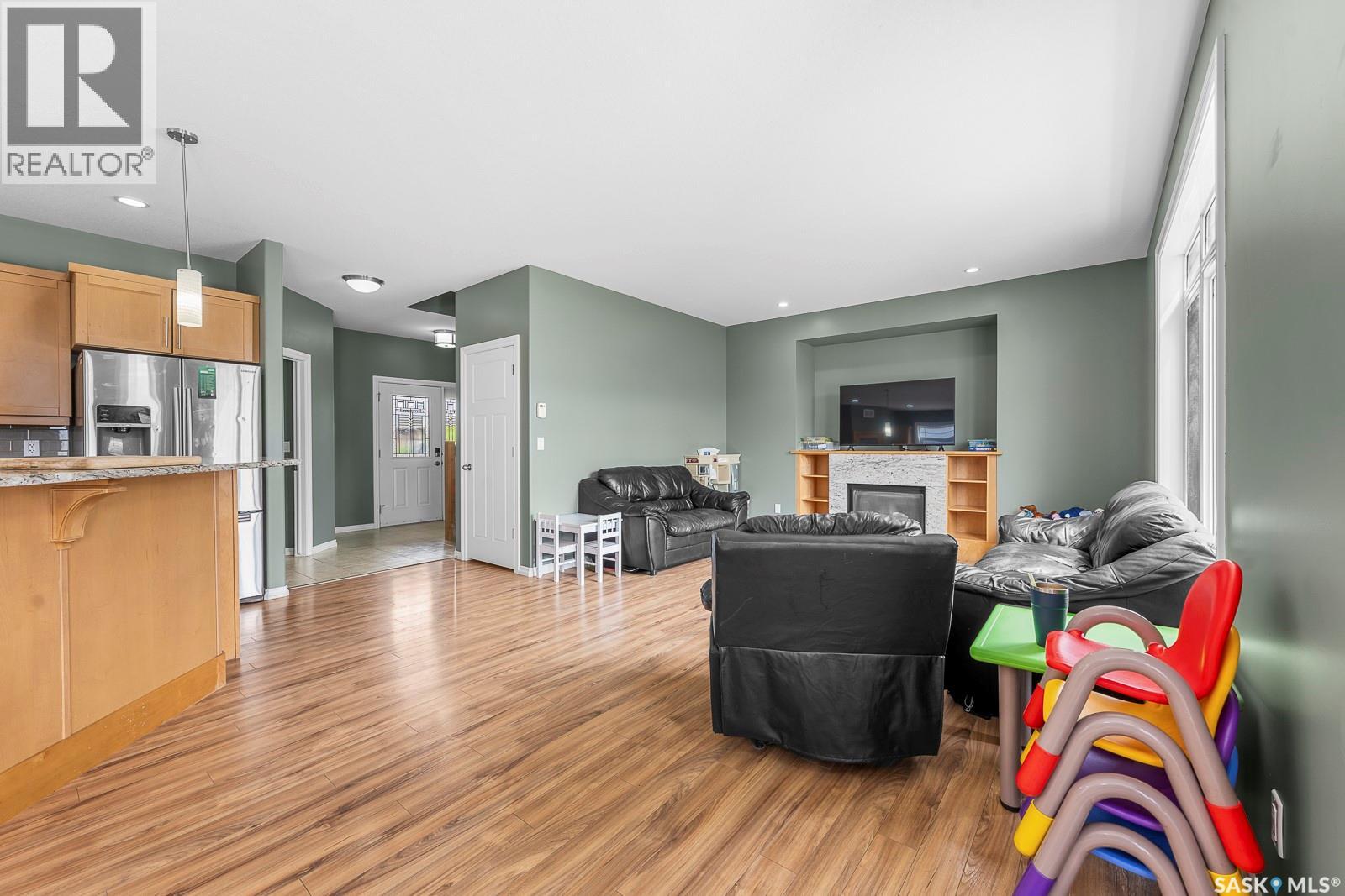 1640 Maple Rose CRESCENT N - 7