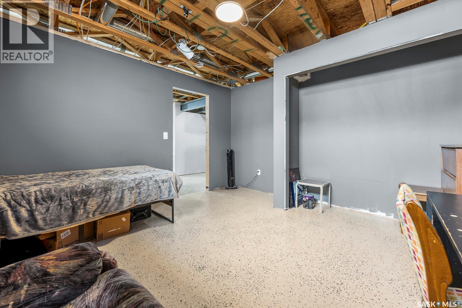 1640 Maple Rose CRESCENT N - 31