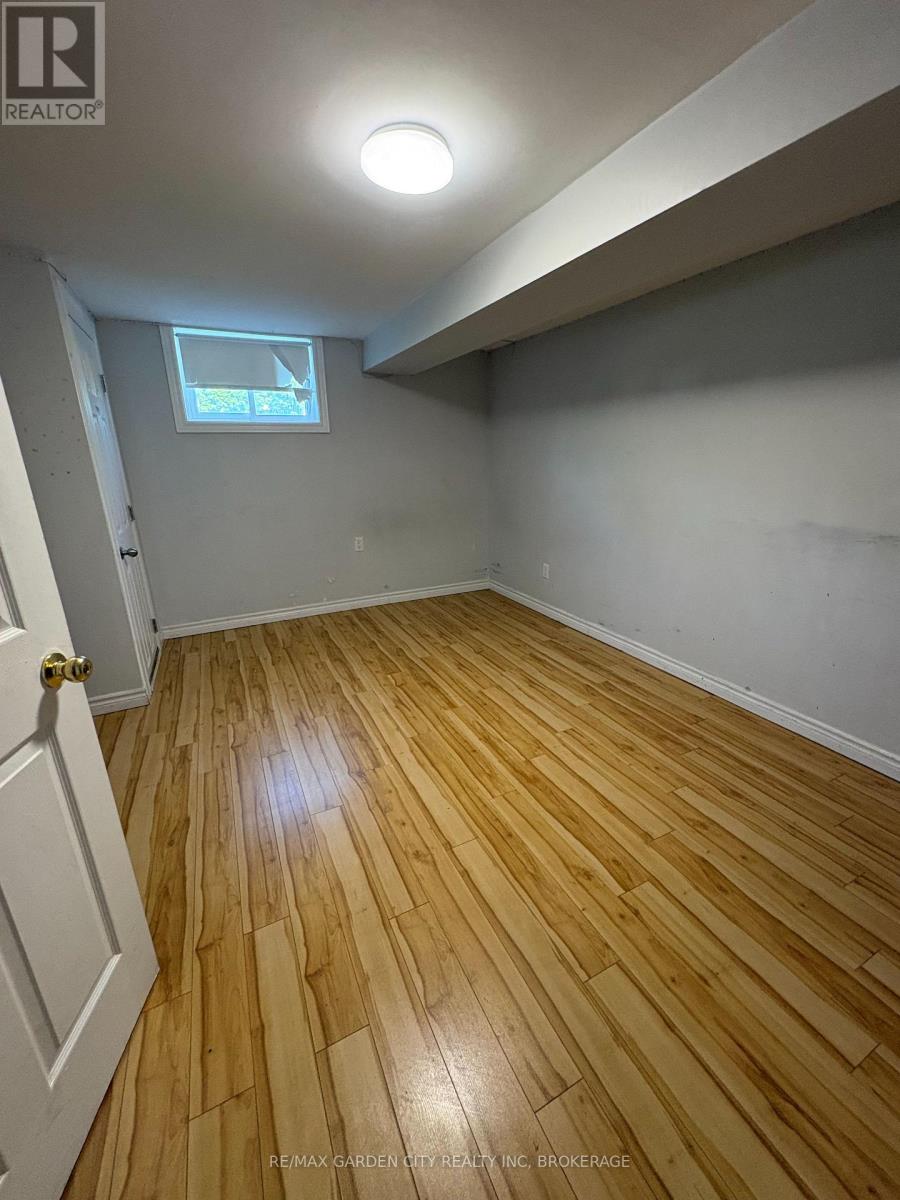 105 TUPPER DRIVE - 13