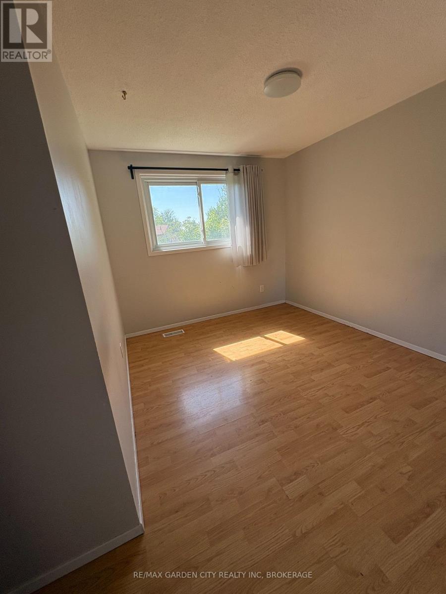 105 TUPPER DRIVE - 11
