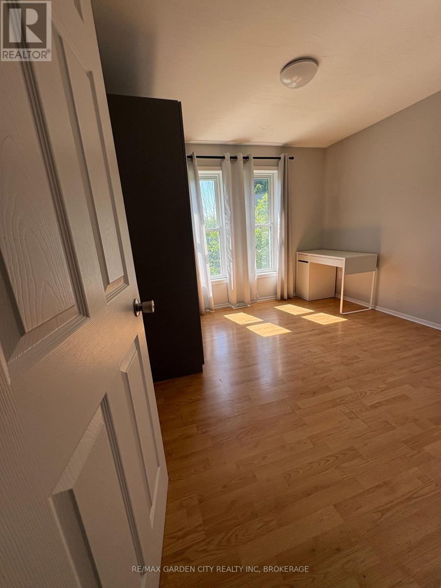 105 TUPPER DRIVE - 9