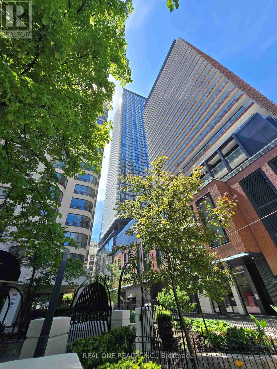 Listing photo of 1109 - 501 YONGE STREET