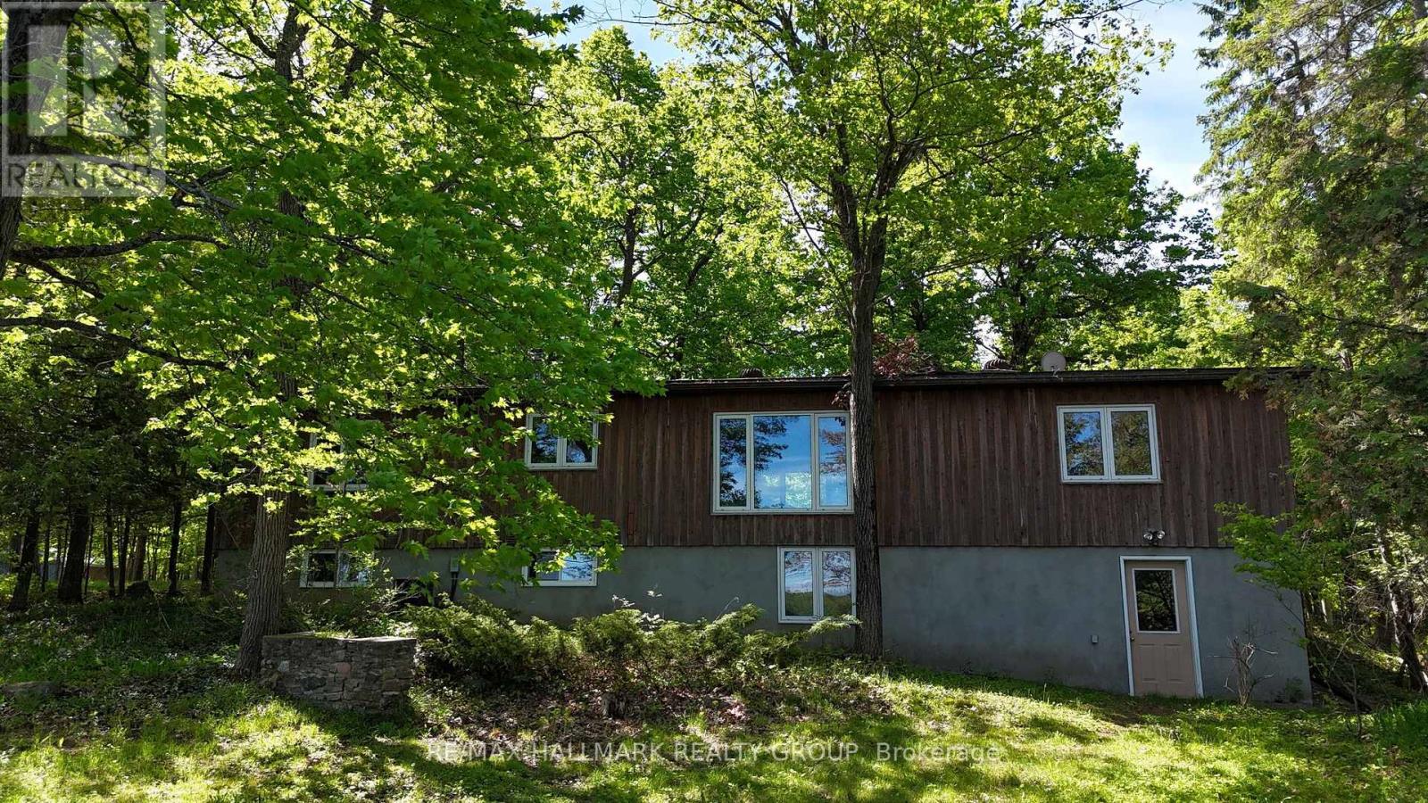 2 Bed, 2 Bath House for Sale in Ottawa – 156 DEWOLFE STREET, Ottawa – MLS# X13239980 - Image 15