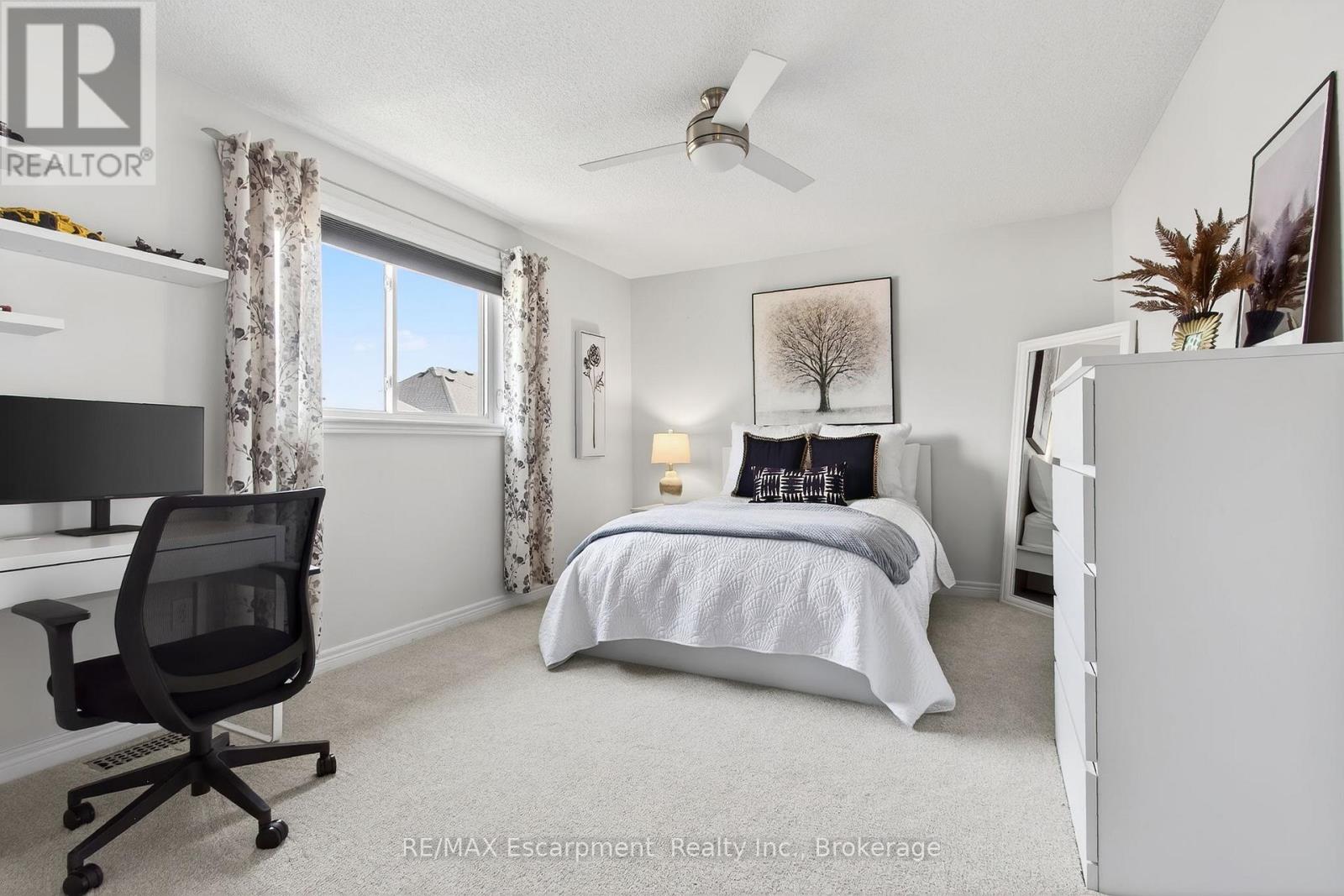 5216 GARLAND CRESCENT - 31