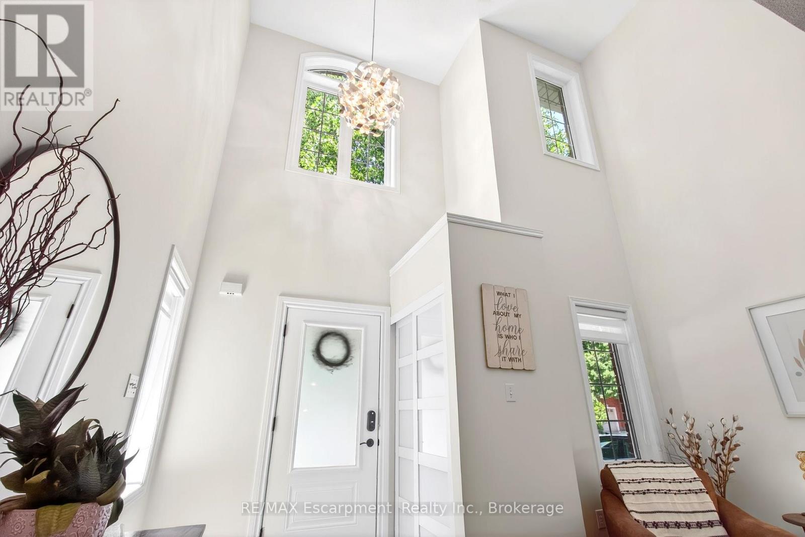 5216 GARLAND CRESCENT - 6
