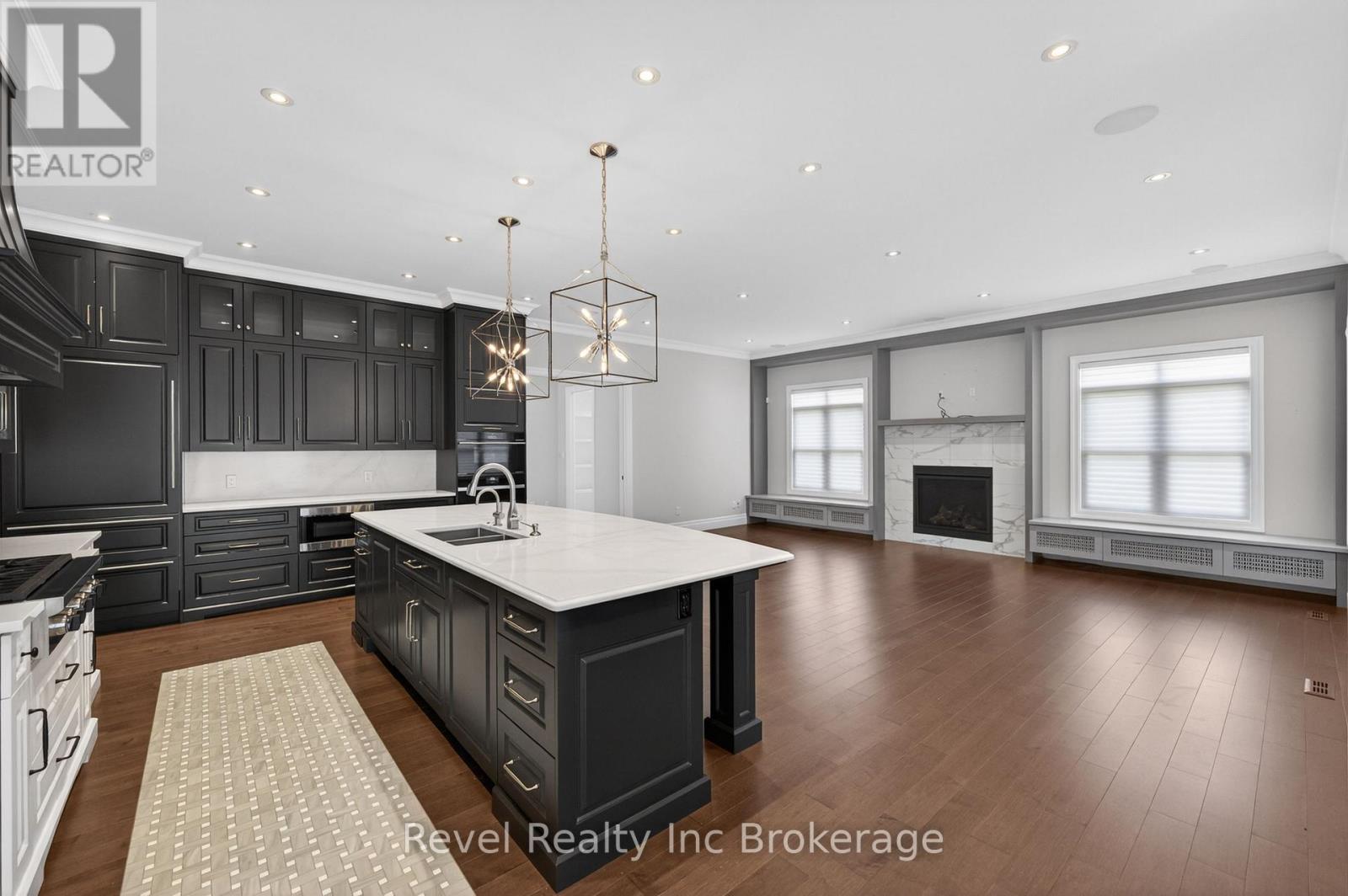 241 TAMARACK BOULEVARD - 13