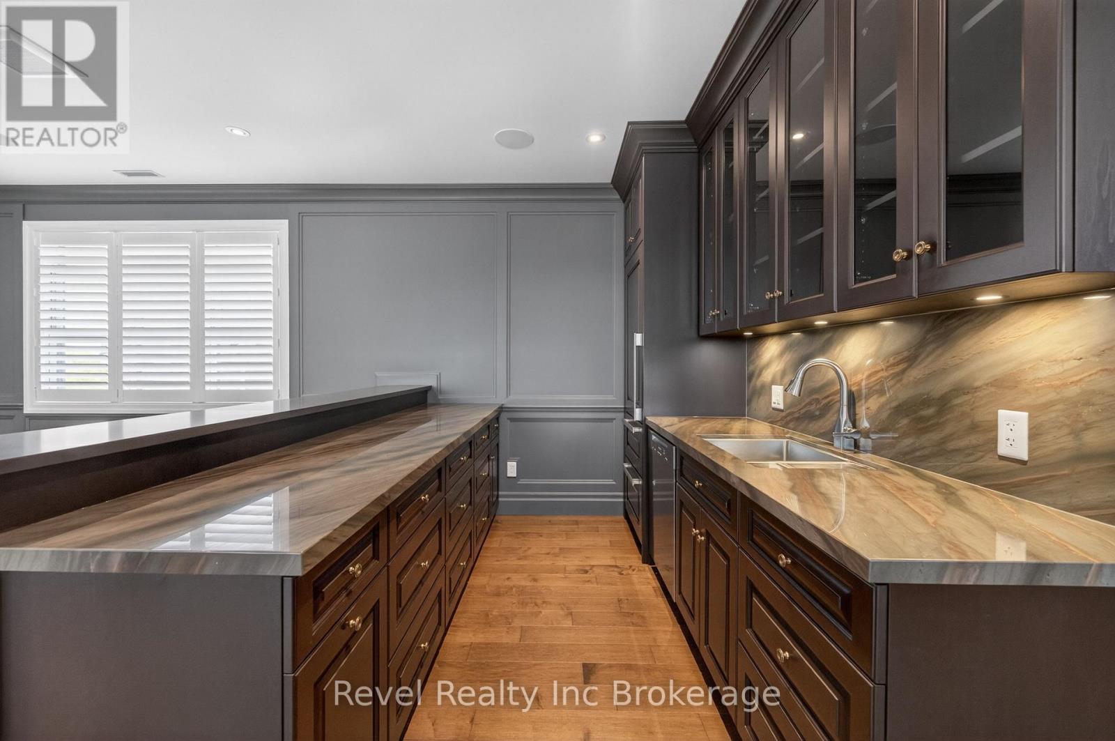 241 TAMARACK BOULEVARD - Image 28