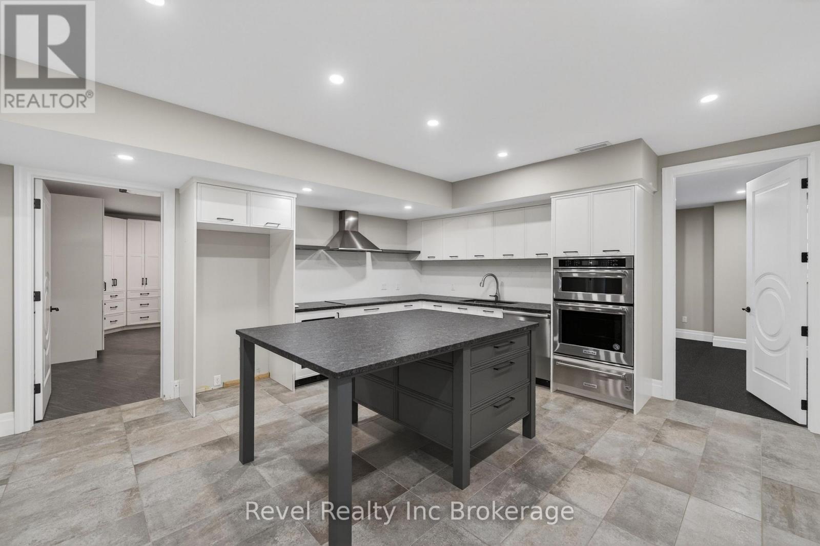 241 TAMARACK BOULEVARD - 30