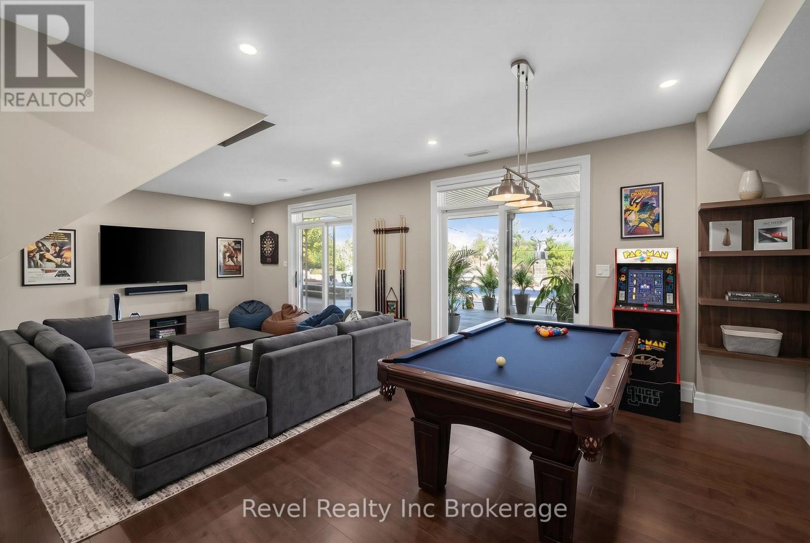 241 TAMARACK BOULEVARD - Image 34