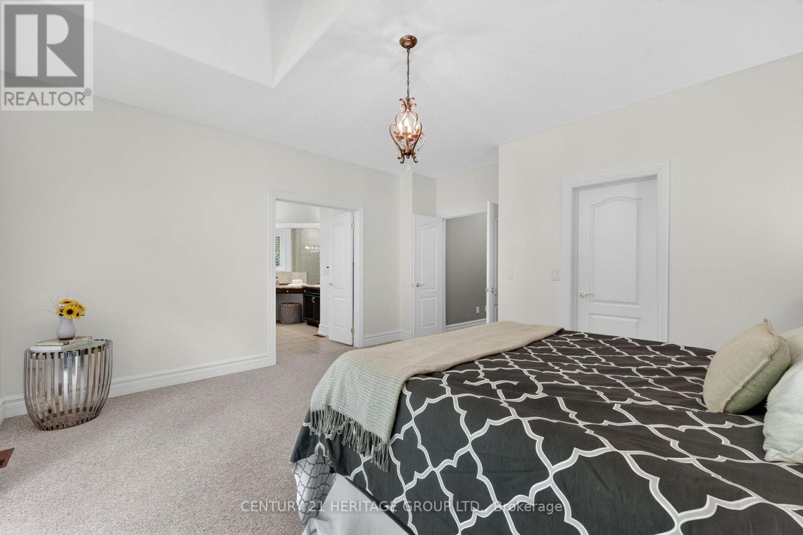 22 LLOYD COOK DRIVE E - 21
