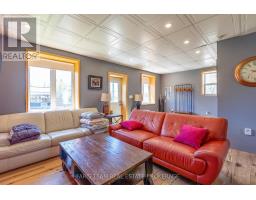 5 Scott Street, Penetanguishene, ON L9M1N1 Photo 10