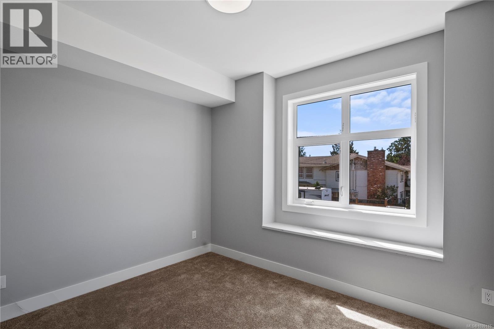 104 2830 SYBRONDEN Road, Langford