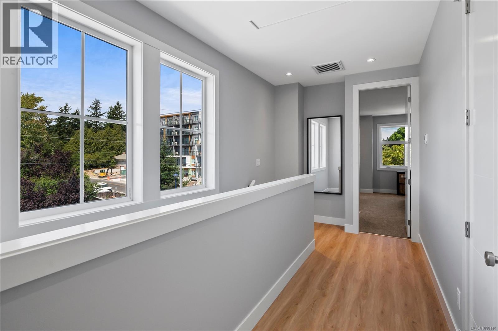 104 2830 SYBRONDEN Road, Langford