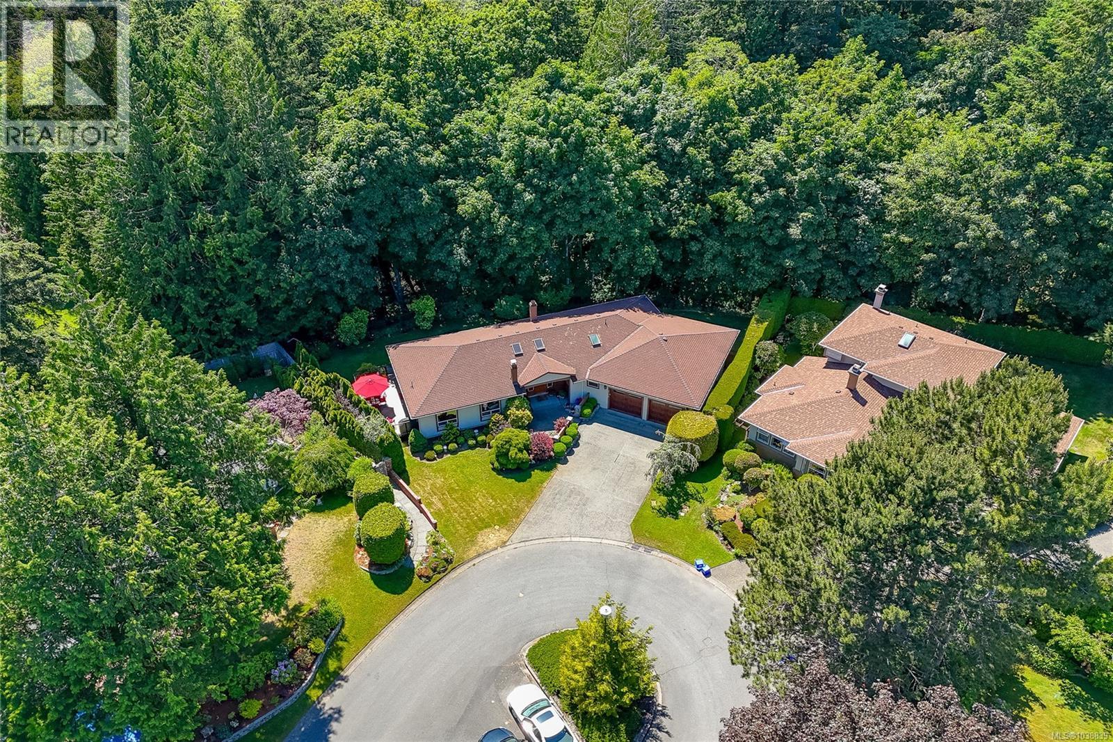 4770 Amblewood Dr - 3