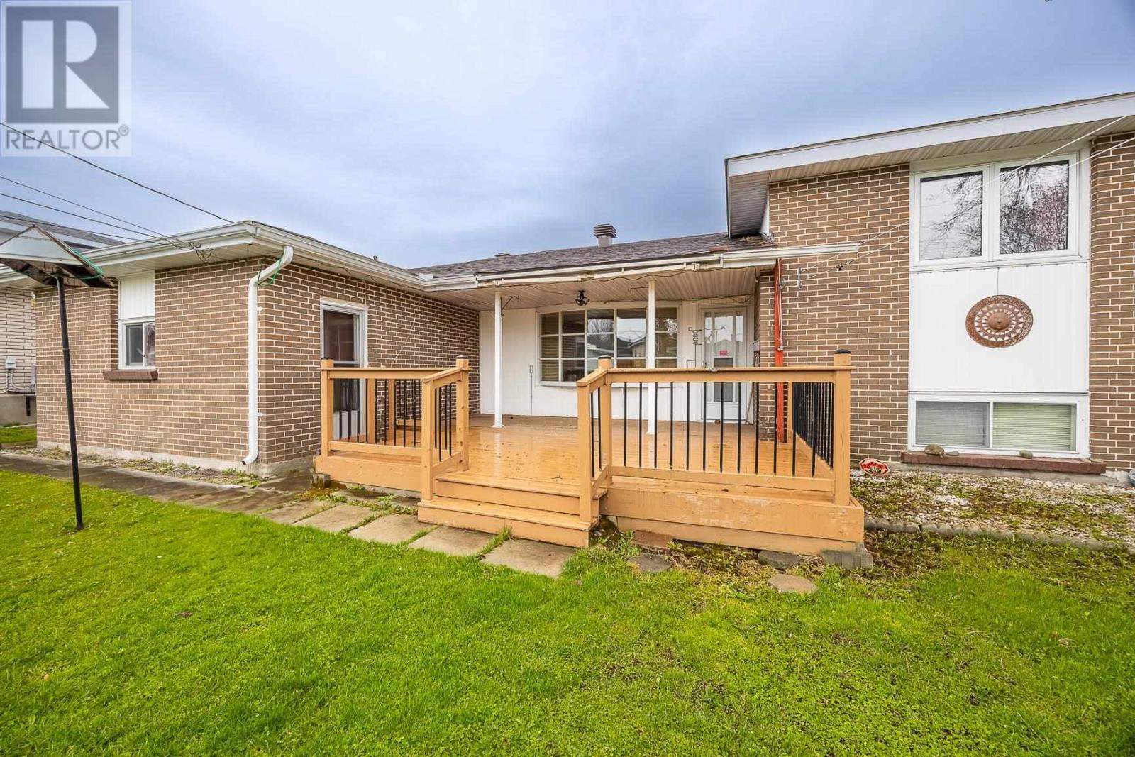 20 Rushmere DR - 6