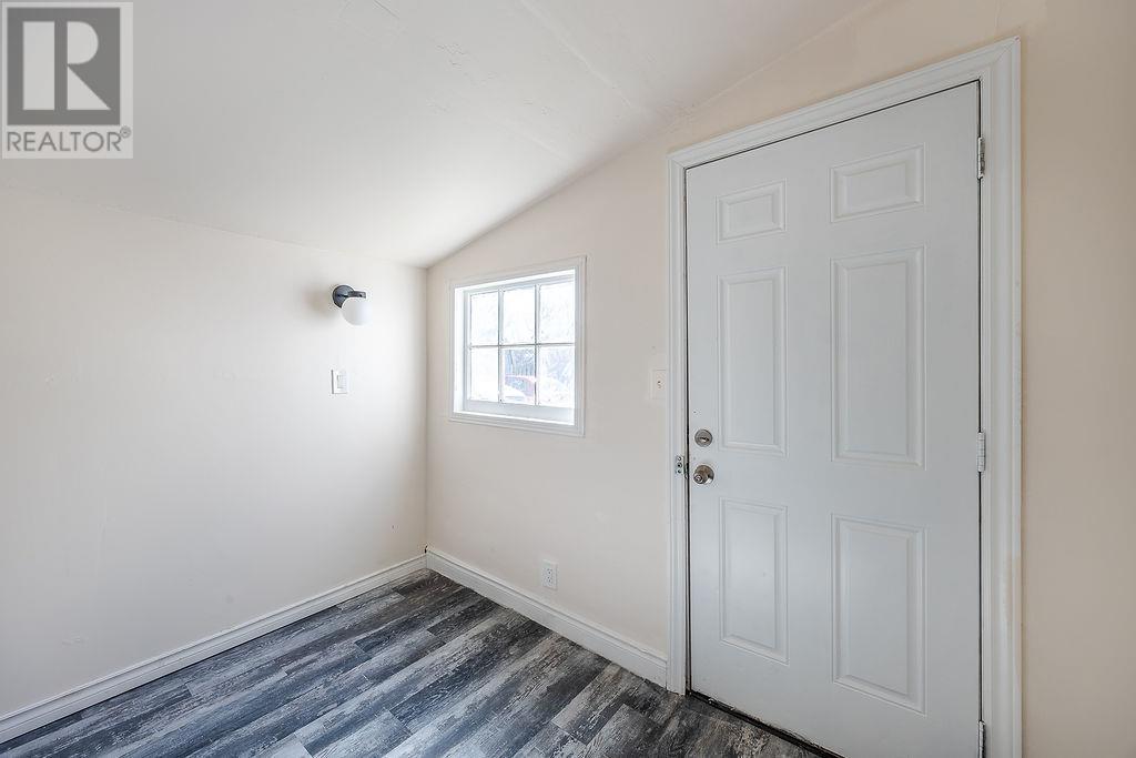 104 London ST - 11