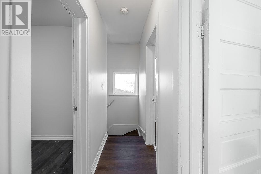 104 London ST - 20